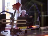 Австрийская радиостанция наказала ведущего за переданную в эфир 24 раза песню Last Christmas