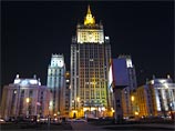 Самым серьезным из них на Смоленской площади считают "имитацию борьбы" возглавляемой США международной коалиции по борьбе с террористами группировки "Исламское государство" Самым серьезным из них на Смоленской площади считают "имитацию борьбы" возглавляемой США международной коалиции по борьбе с террористами группировки "Исламское государство"