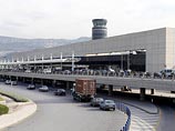 В ливанском аэропорту в грузе со школьными партами найдено до 5 тонн "джихад-таблеток" и других наркотиков