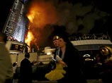 В центре Дубая за несколько часов до наступления Нового года загорелся небоскреб, в котором расположена одна из главных городских гостиниц Address Downtown Hotel В центре Дубая за несколько часов до наступления Нового года загорелся небоскреб, в котором расположена одна из главных городских гостиниц Address Downtown Hotel