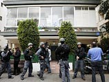 В Тель-Авиве неизвестный в маске расстрелял людей в баре В Тель-Авиве неизвестный в маске расстрелял людей в баре