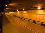 Движение транспорта по Волоколамскому тоннелю, который был закрыт из-за гололеда, могут восстановить через двое суток
