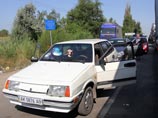 В настоящее время жители Крыма, у которых в распоряжении есть автомобильный транспорт, используют украинские документы и государственные номера