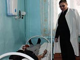 Оренбургские врачи делают все возможное, чтобы сохранить пальцы рук местному полицейскому Даниле Максудову, который отдал свои перчатки и куртку замерзавшим девушке и ребенку во время чрезвычайной ситуации на трассе Оренбург - Орск Оренбургские врачи делают все возможное, чтобы сохранить пальцы рук местному полицейскому Даниле Максудову, который отдал свои перчатки и куртку замерзавшим девушке и ребенку во время чрезвычайной ситуации на трассе Оренбург - Орск