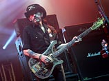 Идею назвать 115-й элемент таблицы Менделеева в честь лидера Motorhead поддержали более 140 тысяч человек Идею назвать 115-й элемент таблицы Менделеева в честь лидера Motorhead поддержали более 140 тысяч человек