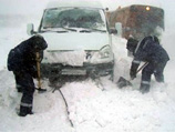 В течение новогодних праздников в Оренбуржье из-за неблагоприятных погодных условий дважды перекрывалась трасса Р-336 Оренбург - Орск