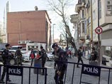 Одного из троих россиян, задержанных на днях в Турции, отпустили на свободу. Турецкие власти не предъявили гражданину РФ Айдару Сулейманову обвинений Одного из троих россиян, задержанных на днях в Турции, отпустили на свободу. Турецкие власти не предъявили гражданину РФ Айдару Сулейманову обвинений