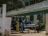 В Сьерра-Леоне подтвердили гибель девушки от лихорадки Эбола спустя несколько часов после заявления ВОЗ о победе над эпидемией