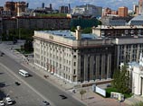 "А если сотрудникам мэрии мешает шаббатная сирена, то, может, и колокола РПЦ надо запретить, или мэрия Новосибирска официально хочет объявить о неравенстве народов и конфессий России?" — говорилось в тексте обращения "А если сотрудникам мэрии мешает шаббатная сирена, то, может, и колокола РПЦ надо запретить, или мэрия Новосибирска официально хочет объявить о неравенстве народов и конфессий России?" — говорилось в тексте обращения