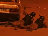 Атака вооруженных террористов произошла около 19:30 по местному времени. "Трудно сказать, сколько убитых и раненых. Обычно по вечерам в этом районе Уагадугу бывает очень многолюдно Атака вооруженных террористов произошла около 19:30 по местному времени. "Трудно сказать, сколько убитых и раненых. Обычно по вечерам в этом районе Уагадугу бывает очень многолюдно