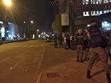Жертвами атаки стали уже шесть человек. "Силовая операция против группы террористов, атаковавших ряд зданий в центре Уагадугу, продолжается. - Весь периметр окружен силами полиции, армии, жандармерии" Жертвами атаки стали уже шесть человек. "Силовая операция против группы террористов, атаковавших ряд зданий в центре Уагадугу, продолжается. - Весь периметр окружен силами полиции, армии, жандармерии"