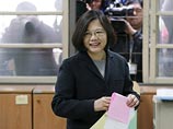 Безусловным фаворитом предвыборной гонки считается 59-летняя Цай Инвэнь от крупнейшей оппозиционной Демократической прогрессивной партии (ДПП)