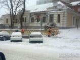 Владивосток замело: отменены занятия в вузах, на дорогах 10-балльные пробки, таксисты взвинтили цены (ВИДЕО)