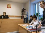 Экс-мэр Петрозаводска Галина Ширшина и ее представитель в суде Петр Трифонов на заседании Петрозаводского городского суда Республики Карелия, январь 2016 года Экс-мэр Петрозаводска Галина Ширшина и ее представитель в суде Петр Трифонов на заседании Петрозаводского городского суда Республики Карелия, январь 2016 года