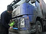 Более 100 фур, перевозящих товары из РФ в Молдавию, застряли на границе с Украиной