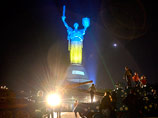 В рамках всеобщей декоммунизации на Украине уберут герб СССР с монумента "Родина-мать" в Киеве