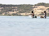 WSJ: "Исламское государство" использует крупнейшую сирийскую плотину как укрытие для главарей и тюрьму для важных пленников WSJ: "Исламское государство" использует крупнейшую сирийскую плотину как укрытие для главарей и тюрьму для важных пленников