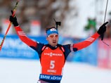 Антон Шипулин победил в гонке преследования на этапе Кубка мира в Италии Антон Шипулин победил в гонке преследования на этапе Кубка мира в Италии