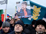 В Дагестане ОМОН блокировал автопробег в поддержку Кадырова и Путина