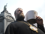 Молдавский митрополит призывает участников акций в Кишиневе избежать насилия Молдавский митрополит призывает участников акций в Кишиневе избежать насилия
