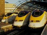 Около 700 пассажиров поезда Eurostar, следовавшего из Лондона в Париж, вынужденно провели ночь в поезде из-за возгорания в локомотиве