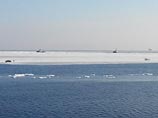 В Хабаровском крае в ходе сотрудникам МЧС пришлось проводить масштабную операцию по спасению рыбаков, оказавшихся на оторвавшейся от берега льдине в бухте Мучка Ванинского района В Хабаровском крае в ходе сотрудникам МЧС пришлось проводить масштабную операцию по спасению рыбаков, оказавшихся на оторвавшейся от берега льдине в бухте Мучка Ванинского района