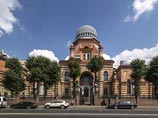 В петербургской синагоге установили "цдакомат"