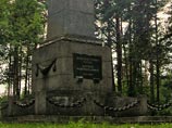 Писательница пояснила, что в Литве в качестве места уничтожения евреев называется Аукштейи-Паняряй. Но убийства не ограничивались этим районом на юге Вильнюса. "Вся провинция Литвы усеяна еврейскими могилами", ? уверяет писательница Писательница пояснила, что в Литве в качестве места уничтожения евреев называется Аукштейи-Паняряй. Но убийства не ограничивались этим районом на юге Вильнюса. "Вся провинция Литвы усеяна еврейскими могилами", ? уверяет писательница