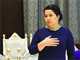 Свою карьеру Озода сделала в таджикском МИДе: в 2007 году она занимала пост начальника консульского управления МИДа, с 2009 по 2014 год работала замминистра иностранных дел, а затем - первым заместителем главы МИДа