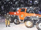 Власти организовали масштабную поисково-спасательную операцию, в которой задействовали порядка 500 человек и 70 единиц техники подразделений МВД республики