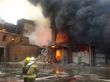 В Подмосковье весь день горит склад с бумагой: сообщается о девяти погибших В Подмосковье весь день горит склад с бумагой: сообщается о девяти погибших