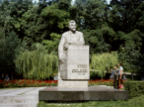 Министр культуры Украины не понял, почему после сноса памятника Петровскому в Днепропетровске возбудили уголовное дело Министр культуры Украины не понял, почему после сноса памятника Петровскому в Днепропетровске возбудили уголовное дело