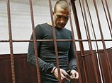 Суд оставил под арестом художника-акциониста Павленского, подпалившего дверь здания ФСБ Суд оставил под арестом художника-акциониста Павленского, подпалившего дверь здания ФСБ