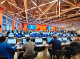 Медведев предложил единороссам отказаться от "золотых парашютов" в связи с досрочными выборами в Госдуму Медведев предложил единороссам отказаться от "золотых парашютов" в связи с досрочными выборами в Госдуму