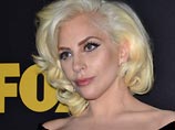 Леди Гага первой удостоилась за год выступить на трех престижных церемониях - "Грэмми", Супербоул и "Оскар"