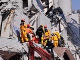 Число жертв мощного землетрясения в специальном муниципалитете Тайнань на острове Тайвань увеличилось до 40 человек, передает агентство Xinhua. По данных местных властей, еще 107 человек считаются пропавшими без вести
