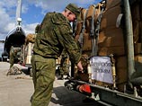На авиабазу "Хмеймим" из Москвы доставили одежду и сладости для детей из осажденных сирийских городов На авиабазу "Хмеймим" из Москвы доставили одежду и сладости для детей из осажденных сирийских городов