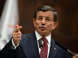 Премьер-министр Турции назвал цель возможной военной операции на территории в Сирии: страна готова усмирять боевиков партии "Демократический союз", в которую объединены сирийские курды, сообщил глава турецкого правительства Ахмет Давутоглу