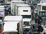 В США на заснеженной трассе образовалась "свалка" из 50 автомобилей, есть жертвы
В США на заснеженной трассе образовалась "свалка" из 50 автомобилей, есть жертвы