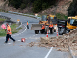 Землетрясение в Новой Зеландии раскололо прибрежные скалы