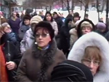 В Москве в районе Теплый Стан в ходе очередной акции протеста против строительства гостиницы на месте сквера участники перекрыли улицу Профсоюзная