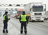 Украина приняла решение приостановить транзит большегрузов из России