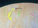 Самый широкий каньон имеет около 75 км в ширину, на снимке NASA он отмечен желтым цветом. Примерно параллельно ему проходят еще два каньона поменьше, с востока и с запада. Их ширина составляет около 10 км (на представленном снимке они отмечены зеленым)