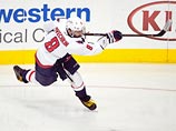 Капитан "Вашингтона" Александр Овечкин забросил 40 шайбу в матче регулярного чемпионата НХЛ и помог своей команде победить "Миннесоту" со счетом 3:2