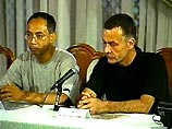 Жан-Жак ле Гаррек и Лоран Мадура были захвачены членами Abu Sayyaf 9 июля этого года, когда прибыли в лагерь боевиков, чтобы взять интервью у уже находившихся в их руках заложников