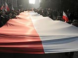 В Варшаве десятки тысяч человек вышли поддержать Леха Валенсу
