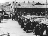 Бывшего врача из Освенцима будут судить за соучастие в убийстве тысяч человек Бывшего врача из Освенцима будут судить за соучастие в убийстве тысяч человек