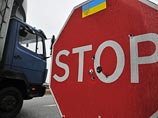Движение российских фур по территории Украины снова начали ограничивать - украинские радикалы, не согласные с решением Киева о возобновлении транзита с РФ, блокировали грузовики в Конотопе