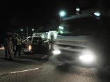 Украинские радикалы снова блокируют российские фуры, один из грузовиков прорвался Украинские радикалы снова блокируют российские фуры, один из грузовиков прорвался