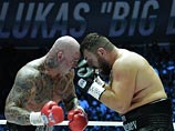 Обидчик Николая Валуева не сумел защитить чемпионский пояс (ВИДЕО) Обидчик Николая Валуева не сумел защитить чемпионский пояс (ВИДЕО)